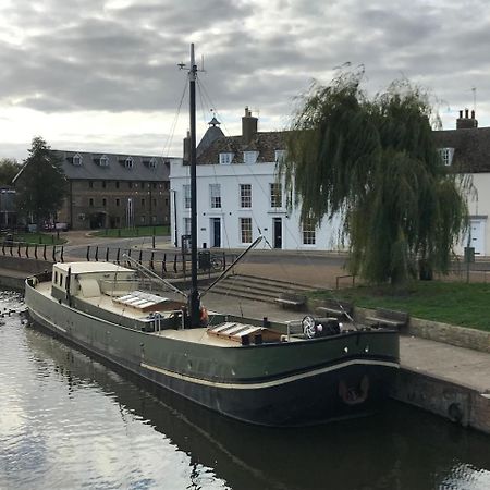 Hotel Barge Waternimf Ely Exteriör bild