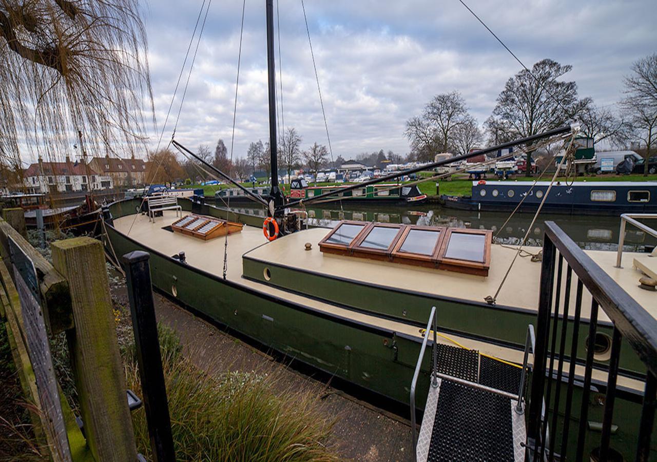Hotel Barge Waternimf Ely Exteriör bild