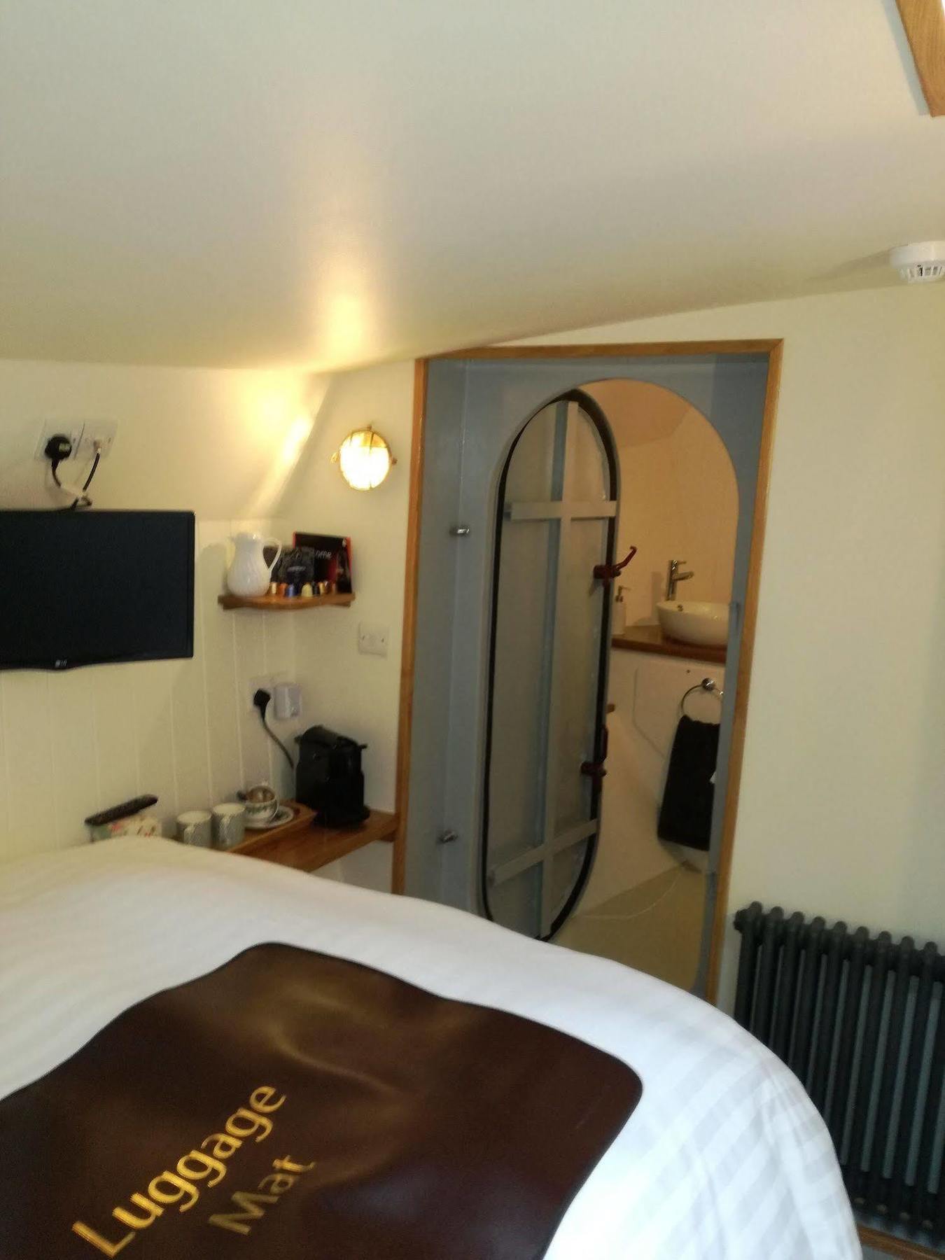 Hotel Barge Waternimf Ely Exteriör bild