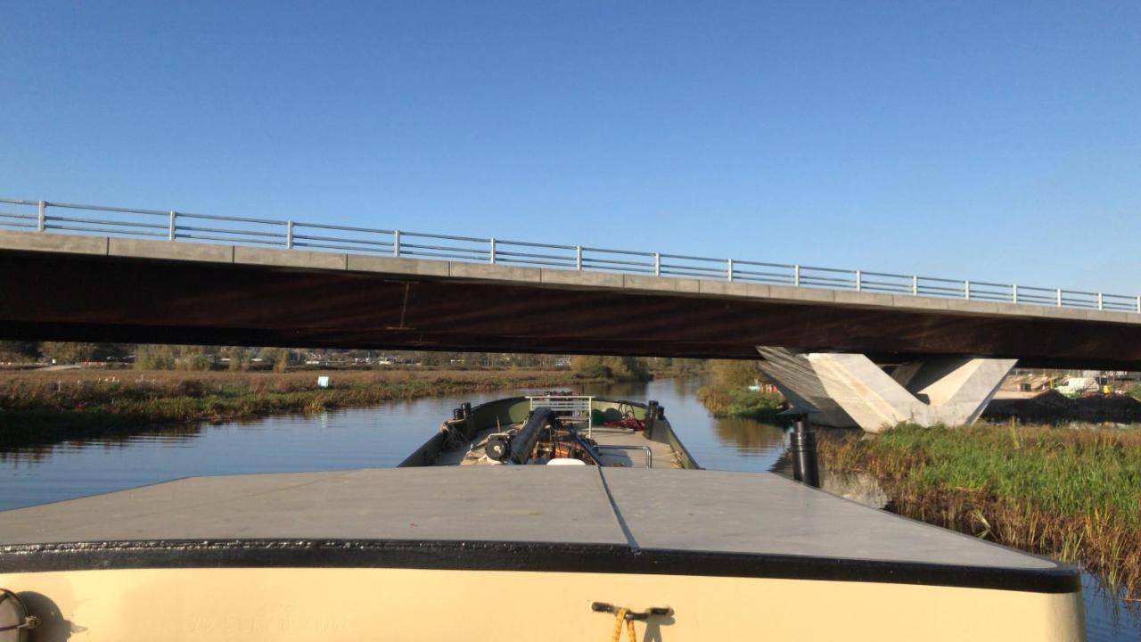 Hotel Barge Waternimf Ely Exteriör bild